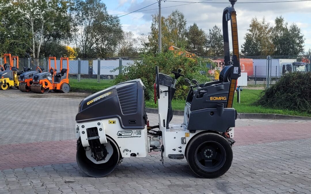 Walec Bomag BW 100 SCC